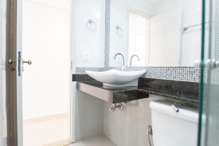 Apartamento à venda com 221m², 3 quartos e 3 vagasBanheiro Social