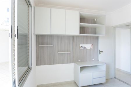 Apartamento à venda com 221m², 3 quartos e 3 vagasQuarto 2