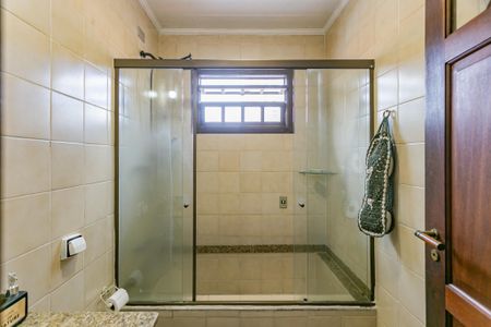 Casa para alugar com 220m², 4 quartos e 2 vagasBanheiro