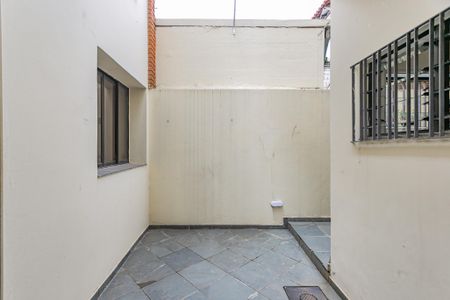 Casa para alugar com 220m², 4 quartos e 2 vagasQuintal
