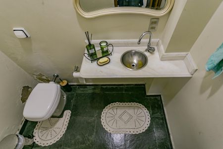 Casa para alugar com 220m², 4 quartos e 2 vagasLavabo