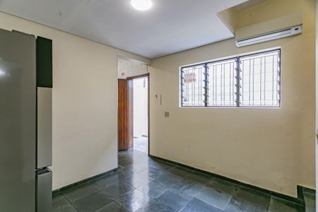 Casa para alugar com 220m², 4 quartos e 2 vagasCozinha