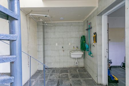 Casa para alugar com 220m², 4 quartos e 2 vagasÁrea de Serviço