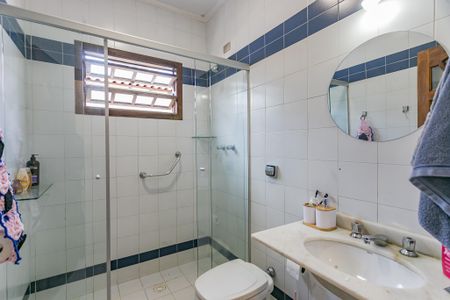 Casa para alugar com 220m², 4 quartos e 2 vagasBanheiro