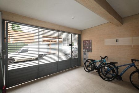 Casa à venda com 296m², 1 quarto e 1 vaga Casa à venda com 296m², 1 quarto e 1 vagaGaragem