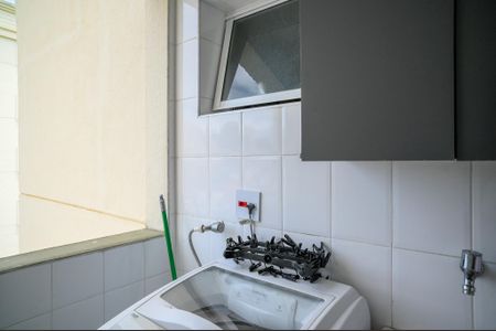 Apartamento à venda com 67m², 3 quartos e 1 vagaÁrea de Serviço