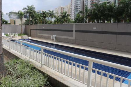 Apartamento à venda com 68m², 2 quartos e 2 vagasÁrea comum - Piscina