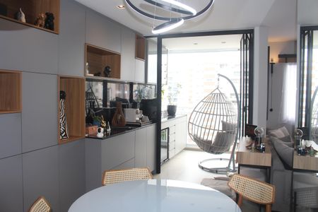 Sala de apartamento à venda com 2 quartos, 68m² em Cerâmica, São Caetano do Sul