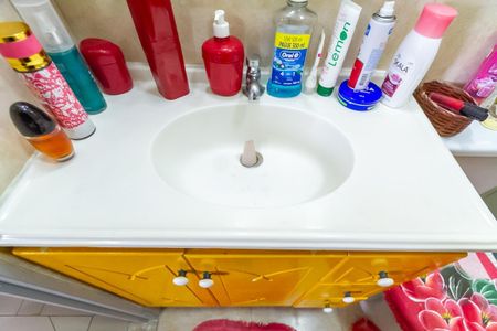 Apartamento à venda com 55m², 2 quartos e 1 vaga Apartamento à venda com 55m², 2 quartos e 1 vagaBanheiro