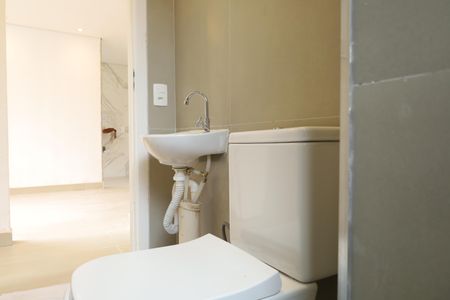 Apartamento para alugar com 40m², 2 quartos e sem vagaBanheiro