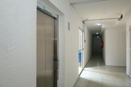 Apartamento para alugar com 40m², 2 quartos e sem vagaÁrea comum - Saguão 