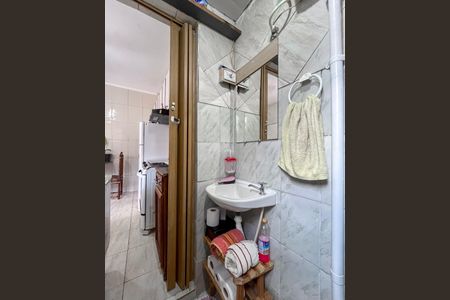 Banheiro de casa para alugar com 1 quarto, 49m² em Jardim Seckler, São Paulo