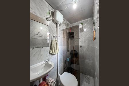 Banheiro de casa para alugar com 1 quarto, 49m² em Jardim Seckler, São Paulo