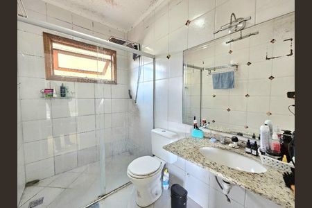 Casa à venda com 150m², 3 quartos e 2 vagasBanheiro 1