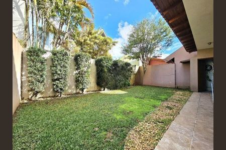 Casa à venda com 150m², 3 quartos e 2 vagasÁrea Externa 