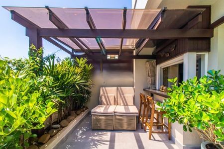 Apartamento para alugar com 182m², 2 quartos e 2 vagasÁrea Externa 