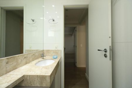Apartamento à venda com 93m², 3 quartos e 2 vagasBanheiro