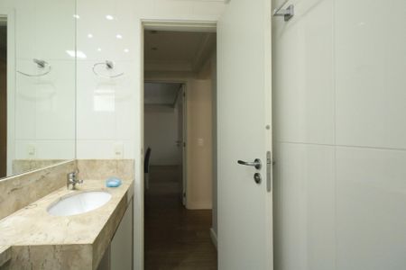 Apartamento à venda com 93m², 3 quartos e 2 vagasBanheiro