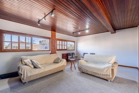 Casa à venda com 306m², 3 quartos e 3 vagasÁrea Externa 