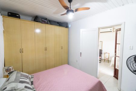 Quarto 1 de casa à venda com 2 quartos, 150m² em Restinga, Porto Alegre