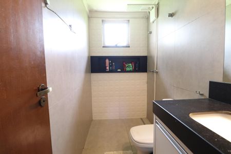 Casa para alugar com 2000m², 4 quartos e 4 vagasBanheiro do Quarto 4