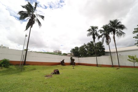 Casa para alugar com 2000m², 4 quartos e 4 vagasQuintal