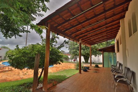 Casa para alugar com 2000m², 4 quartos e 4 vagasVaranda