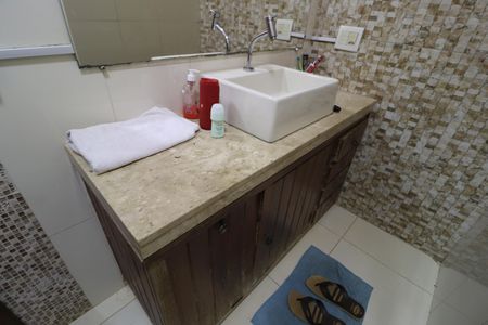 Casa para alugar com 2000m², 4 quartos e 4 vagasBanheiro do Quarto 2