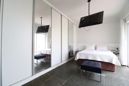 Casa para alugar com 2000m², 4 quartos e 4 vagasQuarto 1 - Suíte