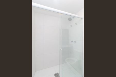 Banheiro  de apartamento para alugar com 1 quarto, 27m² em Partenon, Porto Alegre