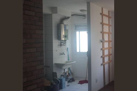 Cozinha de apartamento à venda com 2 quartos, 45m² em Vila Carmosina, São Paulo