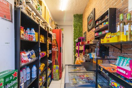 Apartamento à venda com 40m², 2 quartos e sem vagaMercado