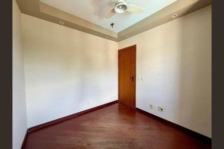 Quarto 1 de apartamento para alugar com 2 quartos, 71m² em Menino Deus, Porto Alegre