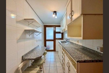 Cozinha  de apartamento para alugar com 2 quartos, 71m² em Menino Deus, Porto Alegre