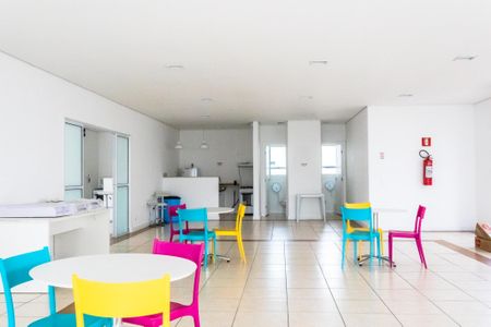 Apartamento para alugar com 70m², 2 quartos e 1 vagaÁrea Comum