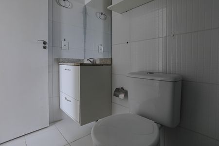 Apartamento para alugar com 70m², 2 quartos e 1 vagaBanheiro - Quarto 2 - Suíte