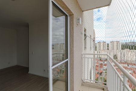 Sacada de apartamento para alugar com 2 quartos, 70m² em Botujuru, Mogi das Cruzes