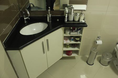 Casa à venda com 280m², 3 quartos e 3 vagasBanheiro da Suíte 