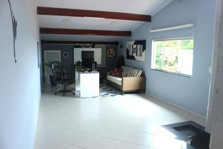 Casa à venda com 280m², 3 quartos e 3 vagasSótão 