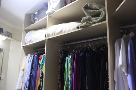 Casa à venda com 280m², 3 quartos e 3 vagasCloset 