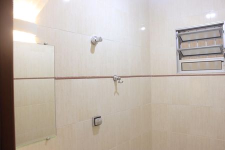 Casa à venda com 280m², 3 quartos e 3 vagasBanheiro social 2