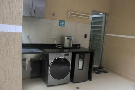 Casa à venda com 280m², 3 quartos e 3 vagasEspaço Gourmet e lavanderia 