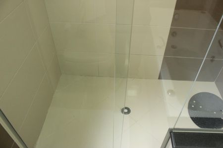 Casa à venda com 280m², 3 quartos e 3 vagasBanheiro da Suíte 