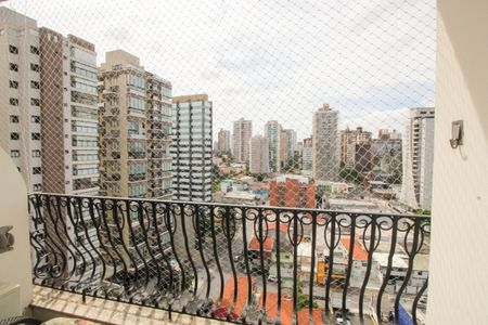 Apartamento à venda com 268m², 3 quartos e 4 vagasVista da Sala de TV