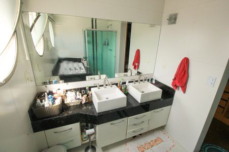 Apartamento à venda com 268m², 3 quartos e 4 vagasBanheiro da Suíte Master