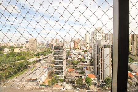 Apartamento à venda com 268m², 3 quartos e 4 vagasVista da Suíte 2