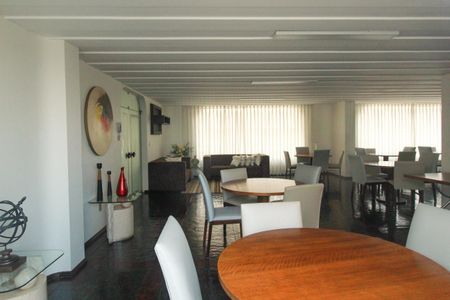 Apartamento à venda com 268m², 3 quartos e 4 vagasSalão de Festas