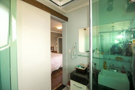 Apartamento à venda com 268m², 3 quartos e 4 vagasBanheiro da Suíte 2