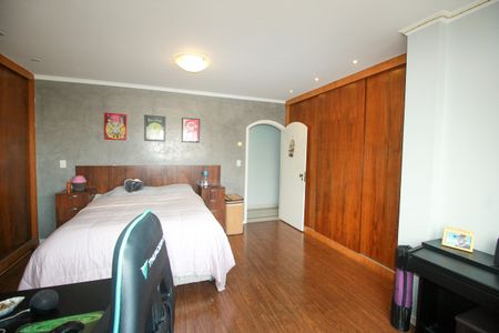 Apartamento à venda com 268m², 3 quartos e 4 vagasSuíte 2