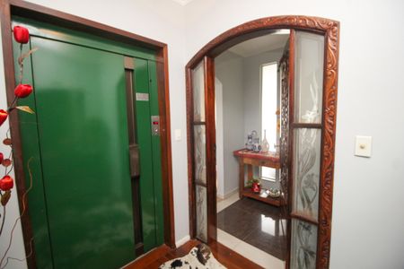 Apartamento à venda com 268m², 3 quartos e 4 vagasHall de entrada